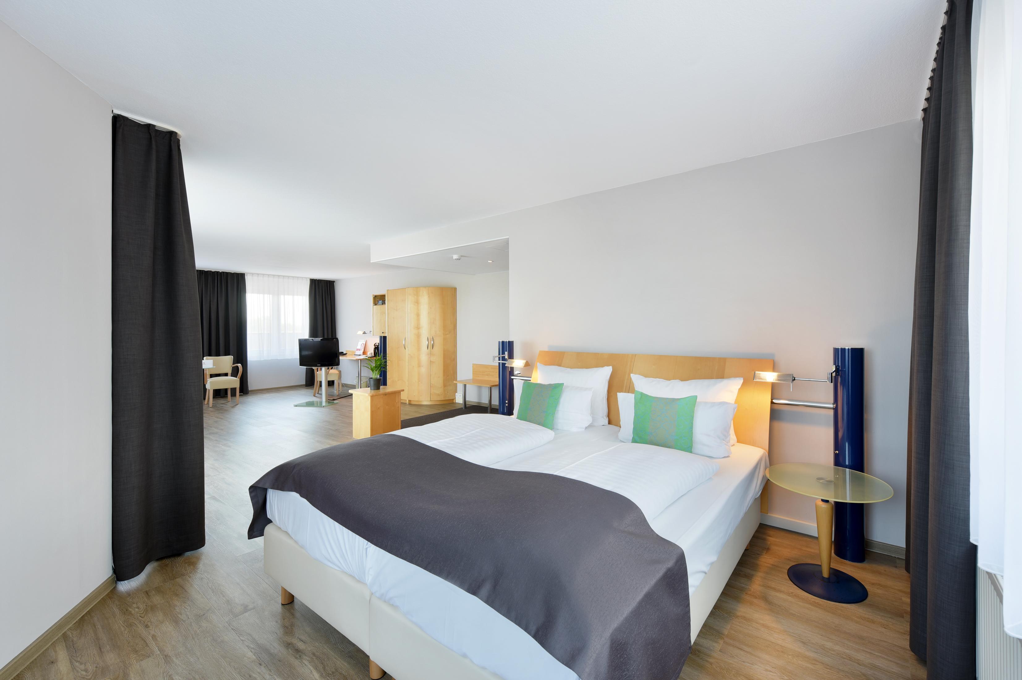 Amedia Dresden Elbpromenade, Trademark Collection By Wyndham Exterior photo