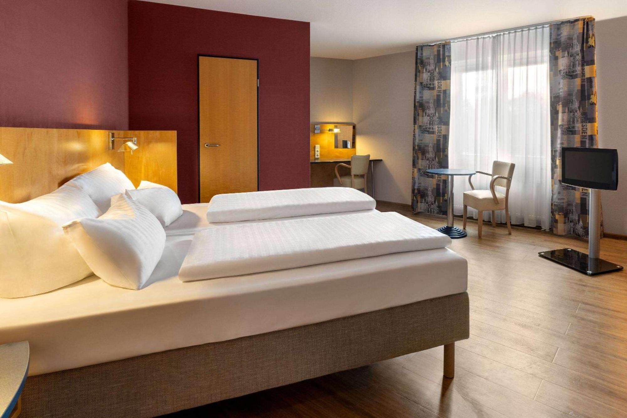 Amedia Dresden Elbpromenade, Trademark Collection By Wyndham Exterior photo